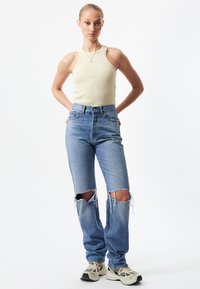 Dr.Denim - BETH - Relaxed fit jeans - drift mid knee gash Thumbnail Image 1