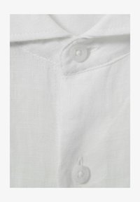 Non selezionato, white