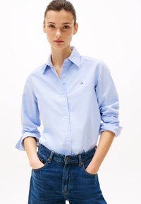 Tommy Hilfiger OXFORD - Chemisier - joanna floral border / blue