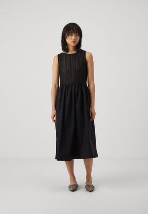 Vero Moda Petite VMNAJA CALF DRESS - Day dress - black