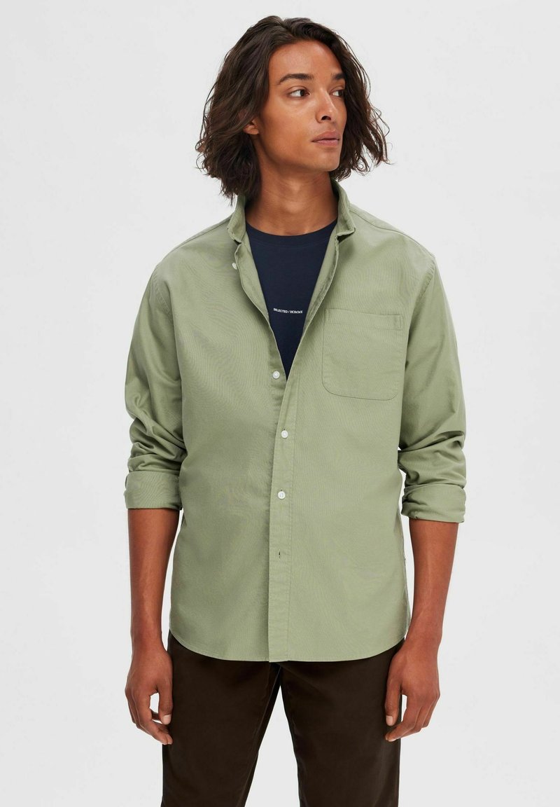 Selected Homme SLHREGRICK FLEX - Marškiniai - vetiver