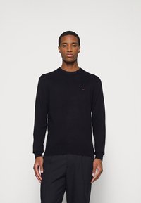 Tommy Hilfiger - PIMA ORG CREW NECK - Jumper - black Thumbnail Image 1