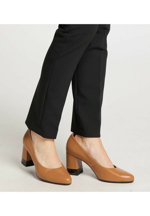 Højhælede pumps - cognac
