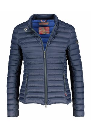 Veste matelassée bleu marine avec col montant, fermeture éclair devant, deux poches latérales zippées et coutures horizontales rembourrées.