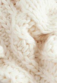 Next CHUNKY BUTTON FRONT CABLE - REGULAR FIT - Gilet - white ecru