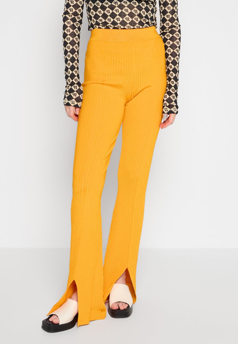 Nanushka Legging oranje