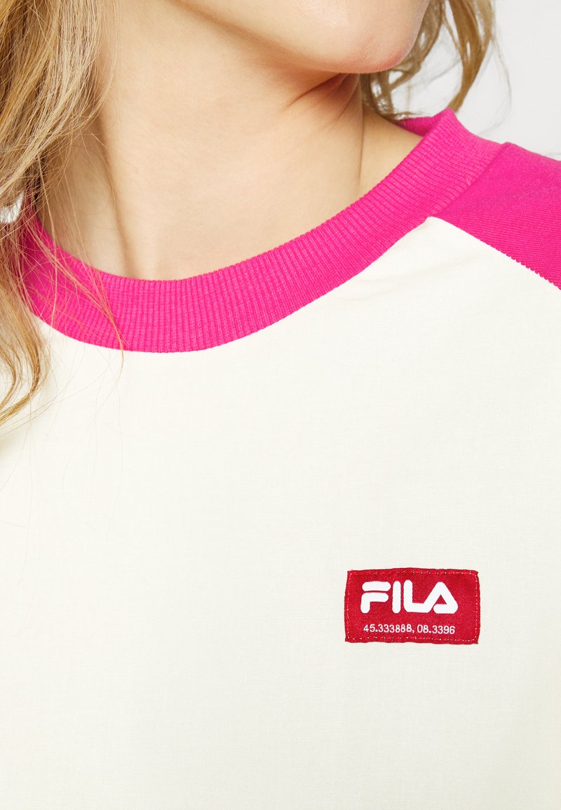Damen Sweatshirts | Fila TABOR RAGLAN CROPPED CREW NECK Sweatshirt sweet corn/pink peacock/weiß - ST34713 Damen Sweatshirts | Fila TABOR RAGLAN CROPPED CREW NECK Sweatshirt sweet corn/pink peacock/weiß - ST34713