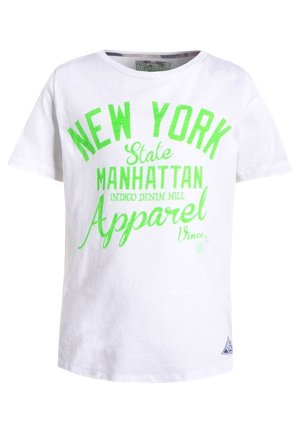 Biała koszulka z krótkim rękawem z jaskrawo zielonym napisem na przodzie: "NEW YORK State MANHATTAN INDIGO DENIM MILL Apparel".