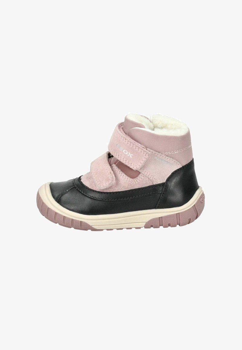 Botte imperméable montante pour tout-petit avec embout et semelle noirs, tige rose, double sangle velcro et doublure en polaire blanche.