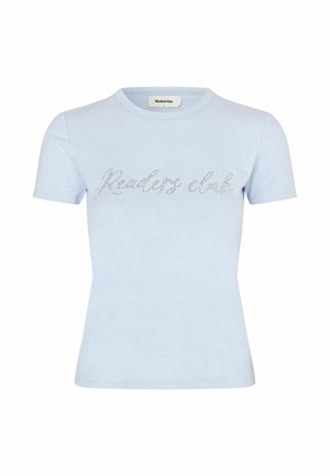 Lyseblå kortærmet T-shirt med teksten "Reading club" skrevet i kursiv med små rhinsten på forsiden.
