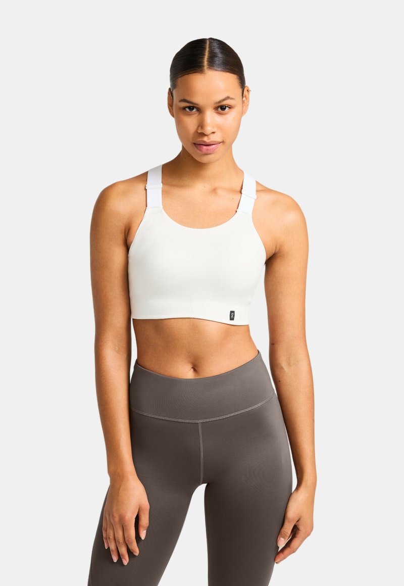 On PERFORMANCE FLEX - Sport-bh met medium support - undyed white