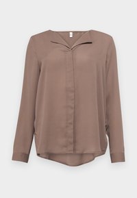 Blouse taupe à manches longues avec patte de boutonnage dissimulée, coupe décontractée et ourlet légèrement arrondi sur fond blanc.