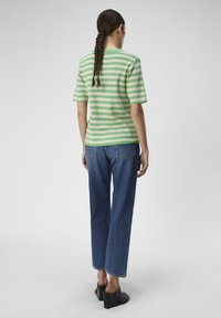 Object OBJESTER zielony