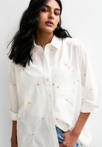 New Look DAISY EMBROIDERED LONG SLEEVE - Chemisier - white pattern