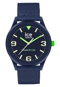Unselected, dark blue m