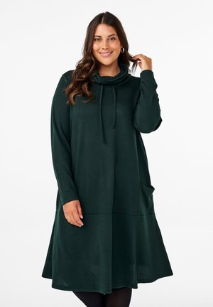 Zizzi Robe pull - scarab mel
