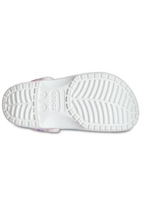 Crocs CLASSIC DREAM ROOMY FIT - Mules - white   multi