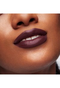 Smashbox BE LEGENDARY PRIME & PLUSH LIPSTICK różowy