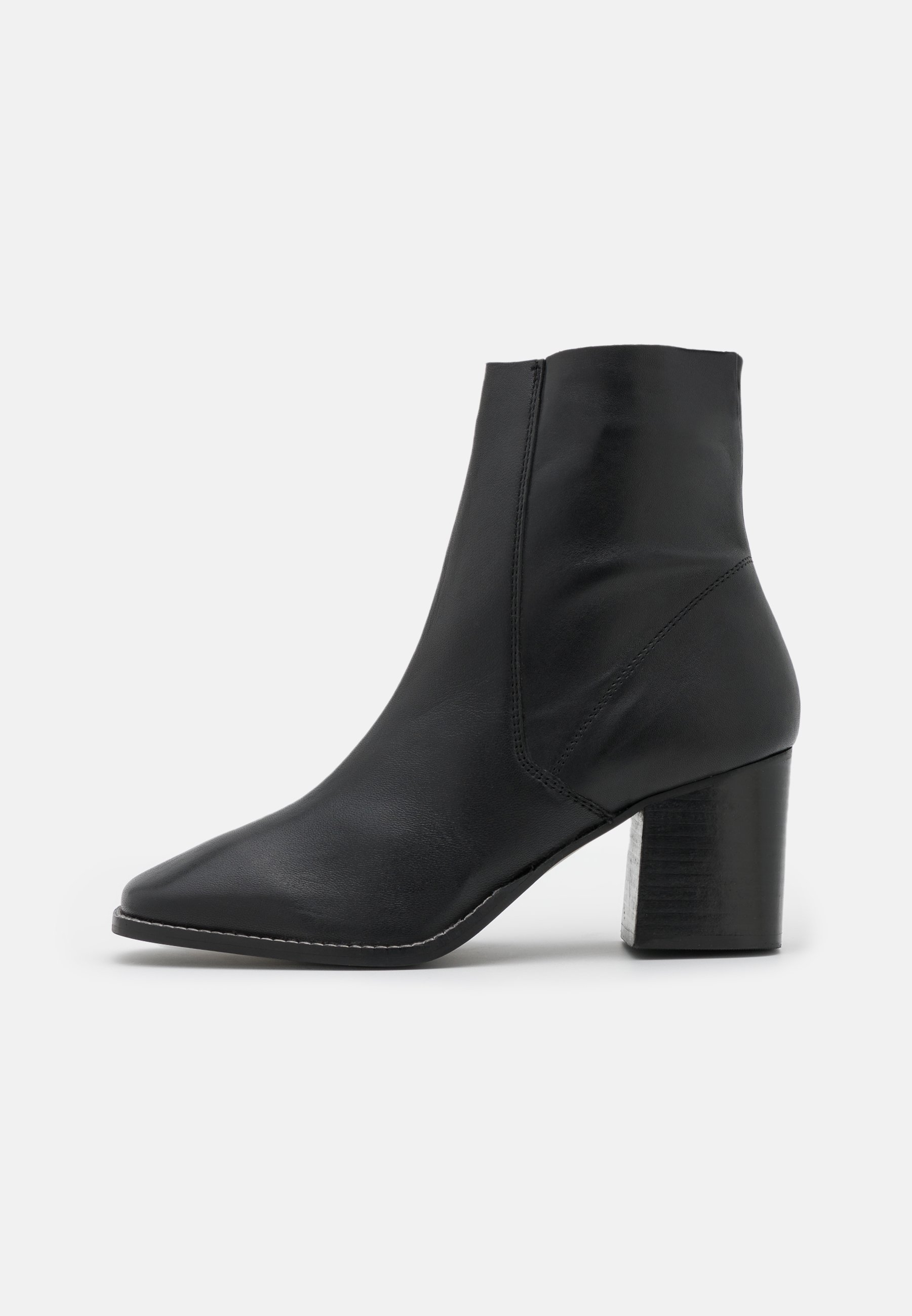 river island booties