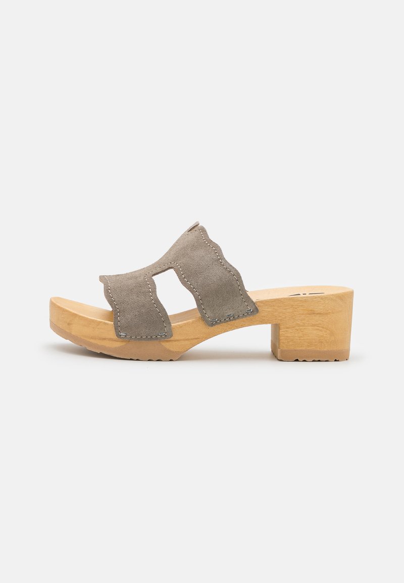 Damen Flache Pantoletten | Softclox PERNILLA Clogs taupe/natur/taupe - ZE64206 Damen Flache Pantoletten | Softclox PERNILLA Clogs taupe/natur/taupe - ZE64206