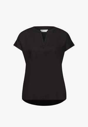 Zwarte blouse met korte mouwen, een ronde halslijn en een V-vormige inkeping, met een licht gebogen zoom, getoond op een witte achtergrond.