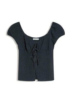 Schwarze Kurzarmbluse mit Puffärmeln, eckigem Ausschnitt und Vorderknotendetail, flach auf weißem Hintergrund ausgelegt.