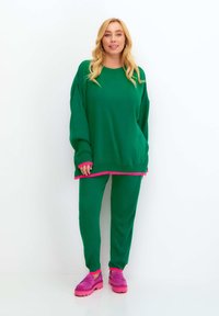 Cesare Gaspari OVERSIZED JOGGER  - Svetr - green