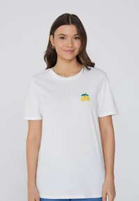 Tezenis Triko s potiskem - grün bianco stampa limone