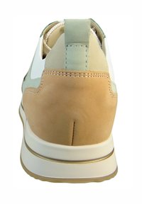 Mephisto LYDIE nude