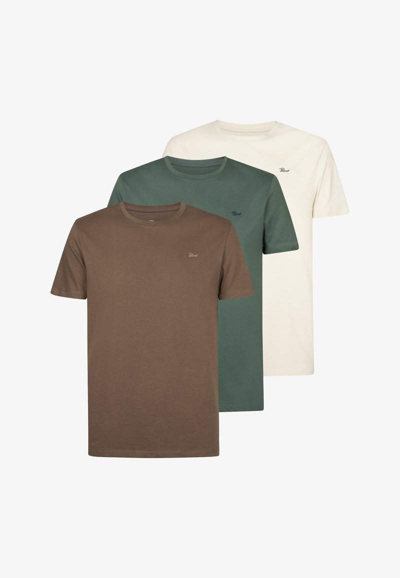 Tři jednoduché trička s kulatým výstřihem v hnědé, zelené a bílé barvě, každé s malým vyšitým logem na levé hrudi.