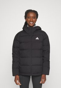 adidas Sportswear HELIONIC czarny