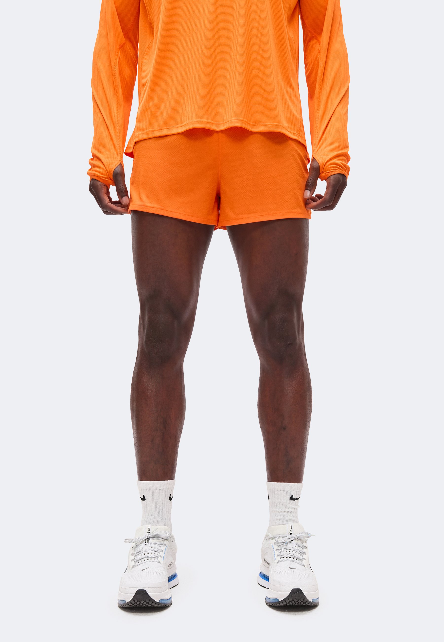 Nike ACG SHORT - Kurze Sporthose - safety orange/summit white
