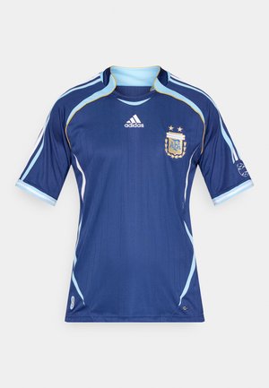 Argentina football jersey, dark blue with light blue accents, short sleeves, round neck, features logo and two gold stars, vertical stripe pattern.