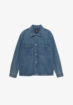 Denimjacke in Hellblau, mit durchgehender Knopfleiste, zwei Brusttaschen und klassischem Kragen. Weicher Griff mit leicht ausgewaschenem Finish.
