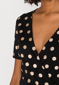 Anna Field Sukienka koktajlowa