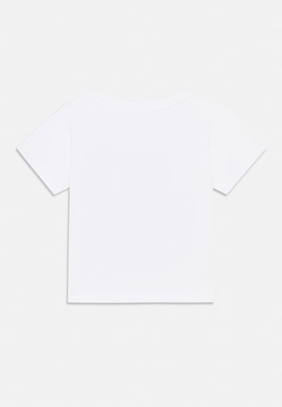 Maglietta bianca a maniche corte, in morbido cotone, scollo tondo, rifinitura pulita, design semplice, adatta per un abbigliamento casual.