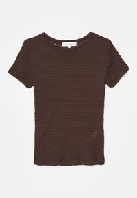 Braunes Kurzarm-T-Shirt aus strukturiertem Stoff, mit rundem Halsausschnitt und leicht lockerer Passform. Das Etikett trägt die Aufschrift "FRAME."