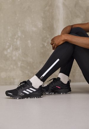 Zapatillas de trail running - black