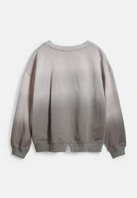 Grau-ombré Sweatshirt mit entspannter Passform, geripptem Kragen und Bündchen, das eine weiche Textur aufweist, die von hell nach dunkel verläuft.