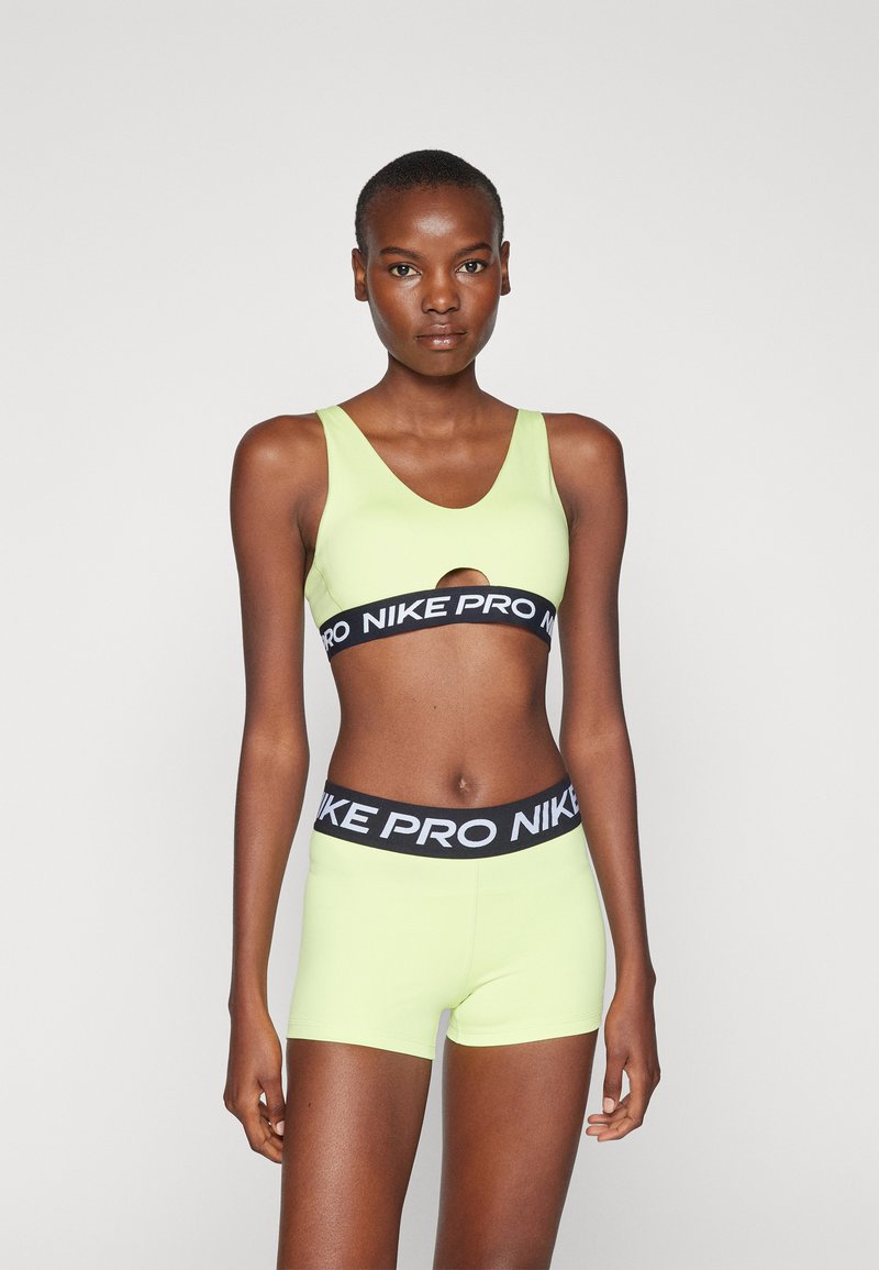 Nike Performance INDY PLUNGE BRA - Sujetadores deportivos con sujeción media - light lemon twist