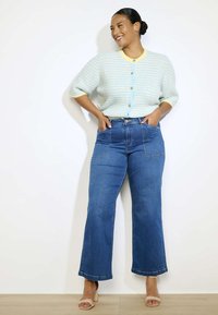 LolaLiza HIGH-WAISTED  - Alt laienevad teksad - medium blue