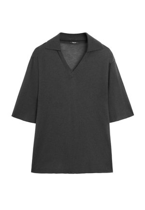 Mørkegrå strikskjorte med korte ærmer, V-hals og bred krave, vist på hvid baggrund.