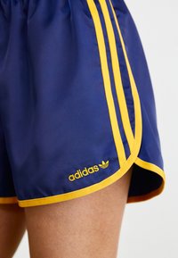 adidas Originals SPRINTER - Šortai - dark blue