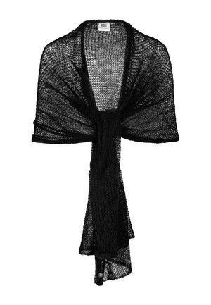 Czarny, otwarty szal z luźnym splotem, przerzucony i związany z przodu, z widoczną białą metką marki przy kołnierzu.