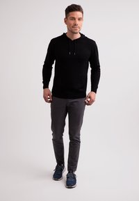 CASH-MERE Felpa con cappuccio - schwarz