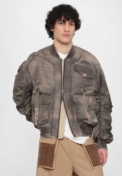 Feng Chen Wang SANDWASHED UNISEX - Bomberjacks - potting soil