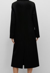 HUGO Mantel - black