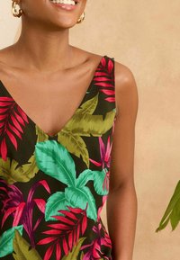 Love & Roses REGULAR FIT - Blúz - khaki green