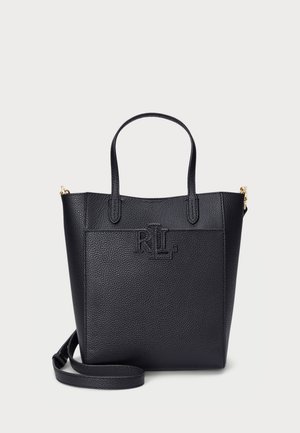 Sac cabas en cuir noir texturé avec double poignée, bandoulière amovible et logo "RLL" embossé sur la poche avant.