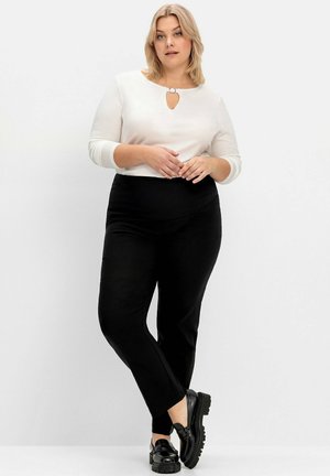 GERADE SCHLUPF - Pantaloni - schwarz